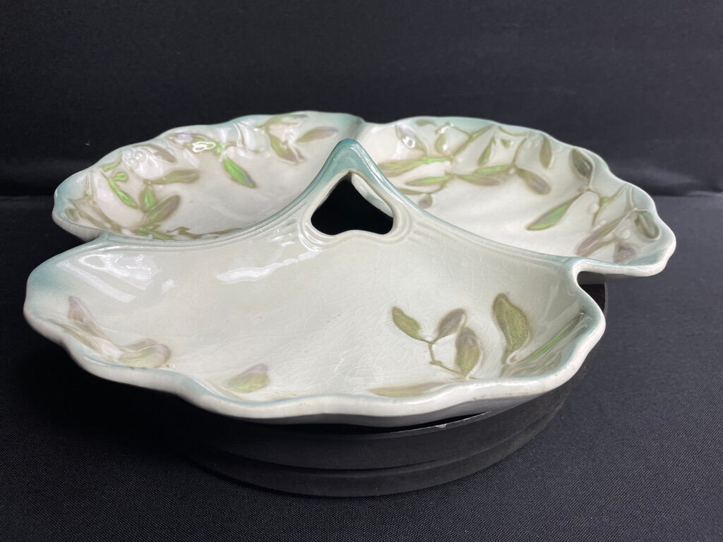 Faiencerie de Saint-Clément - Service dish "called beggar" - Art Deco - Earthenware - Mistletoe décor