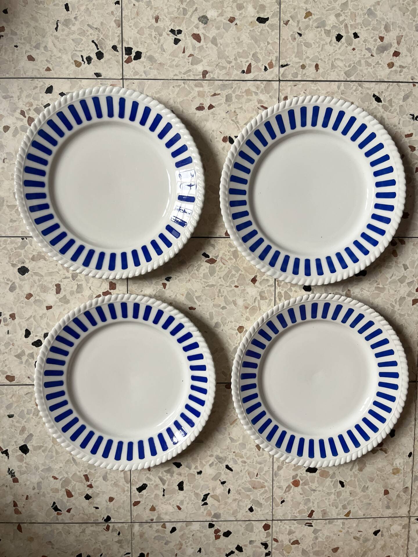 4 dinner plates