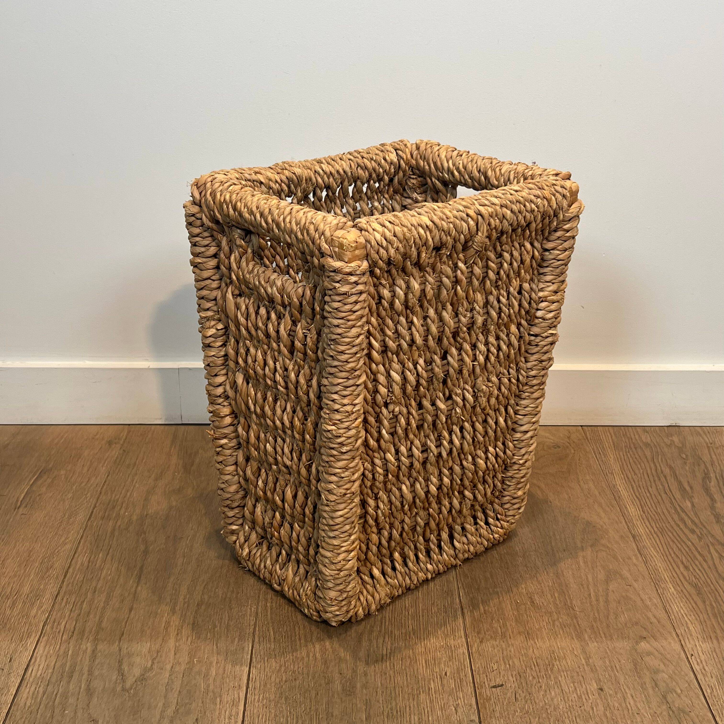 Rope wastepaper basket