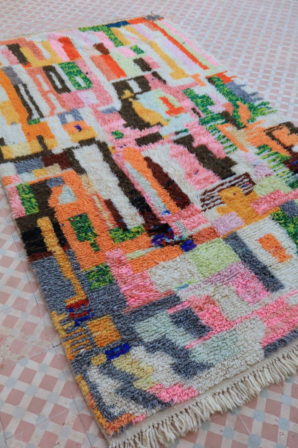Modern multicolor boujad berber moroccan rug