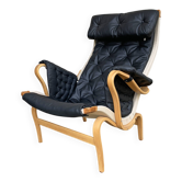 Fauteuil Pernilla nouveau cuir noir par Bruno Mathsson, Dux, Suède 1970