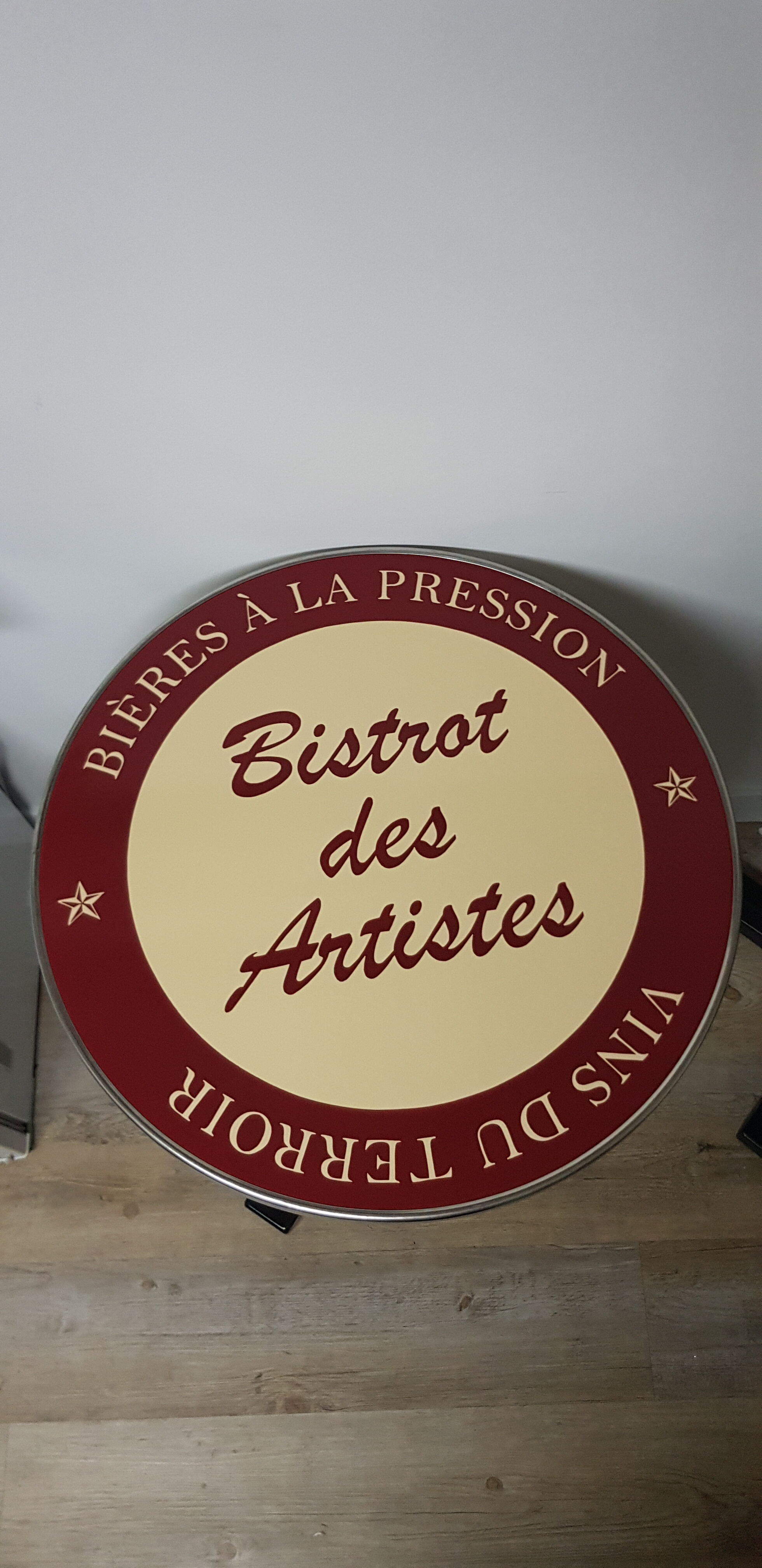 Ringed email, massive foot artists bistro table