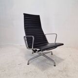 Model EA 124 + 125 Vitra Lounge Chair and Ottoman by Charles & Ray Eames