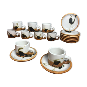 9 tasses à café en