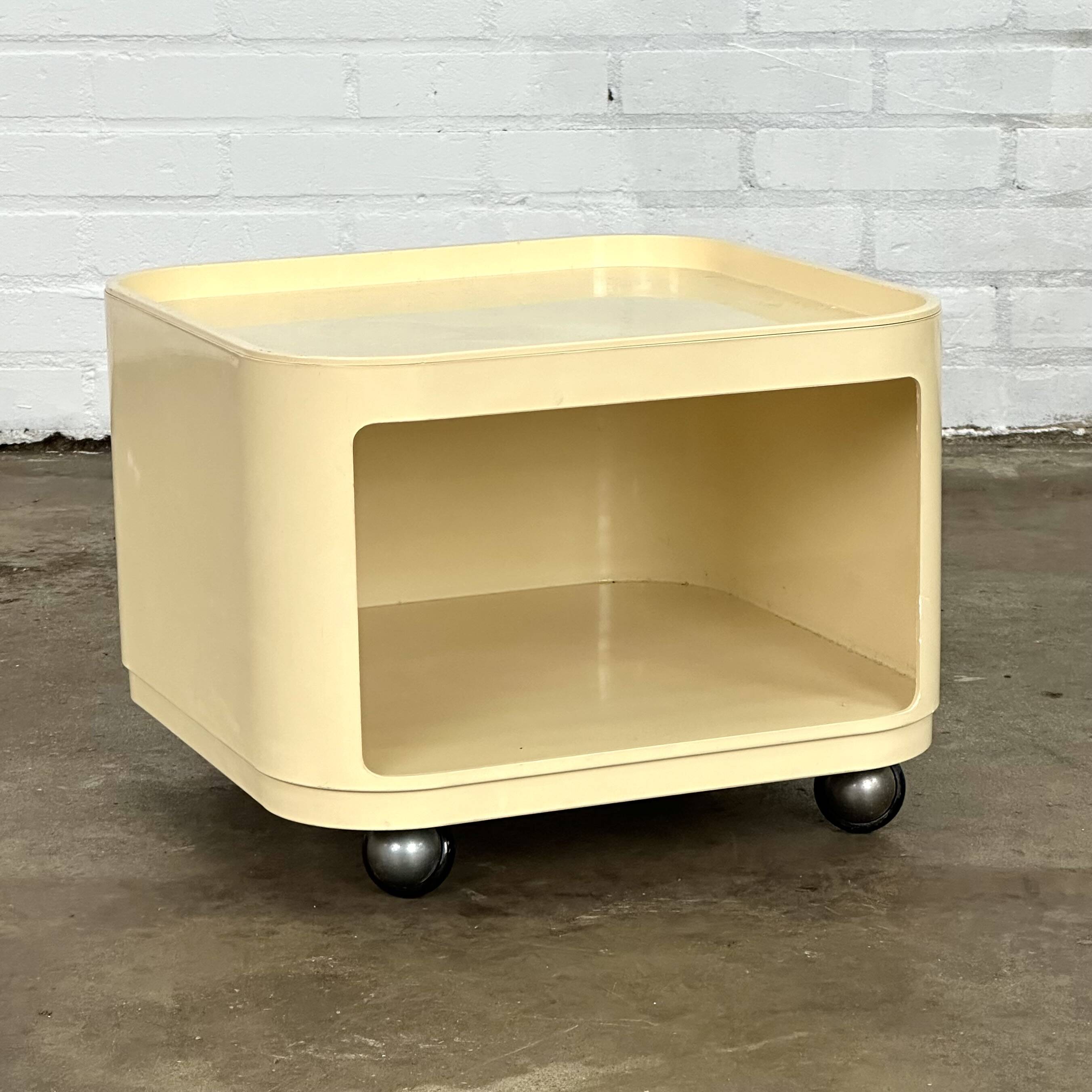 Componibili trolley / cabinet by Anna Castelli Ferrieri for Kartell