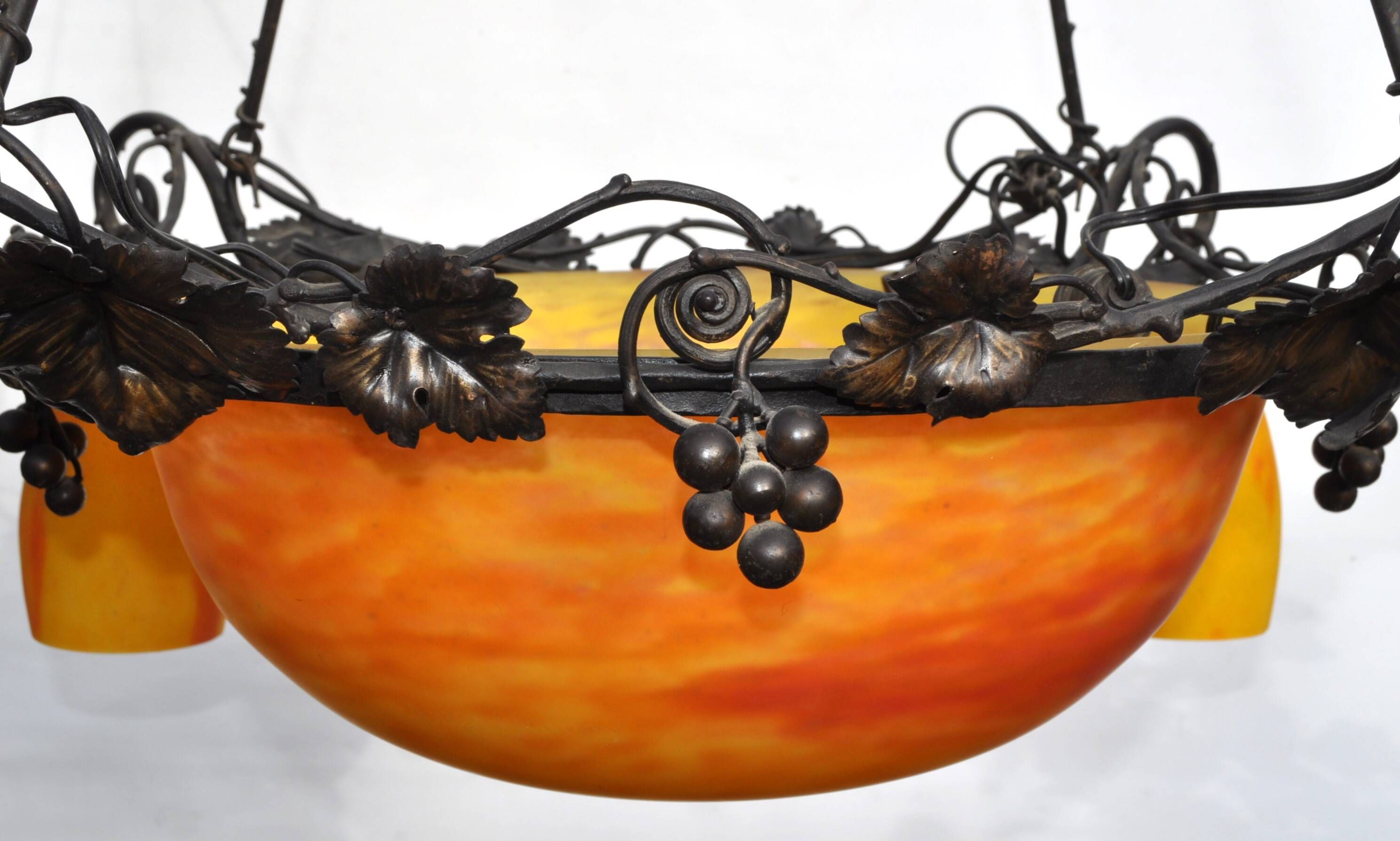 "DAUM Nancy" chandelier in glass paste & wrought iron - Art Nouveau early 1900'
