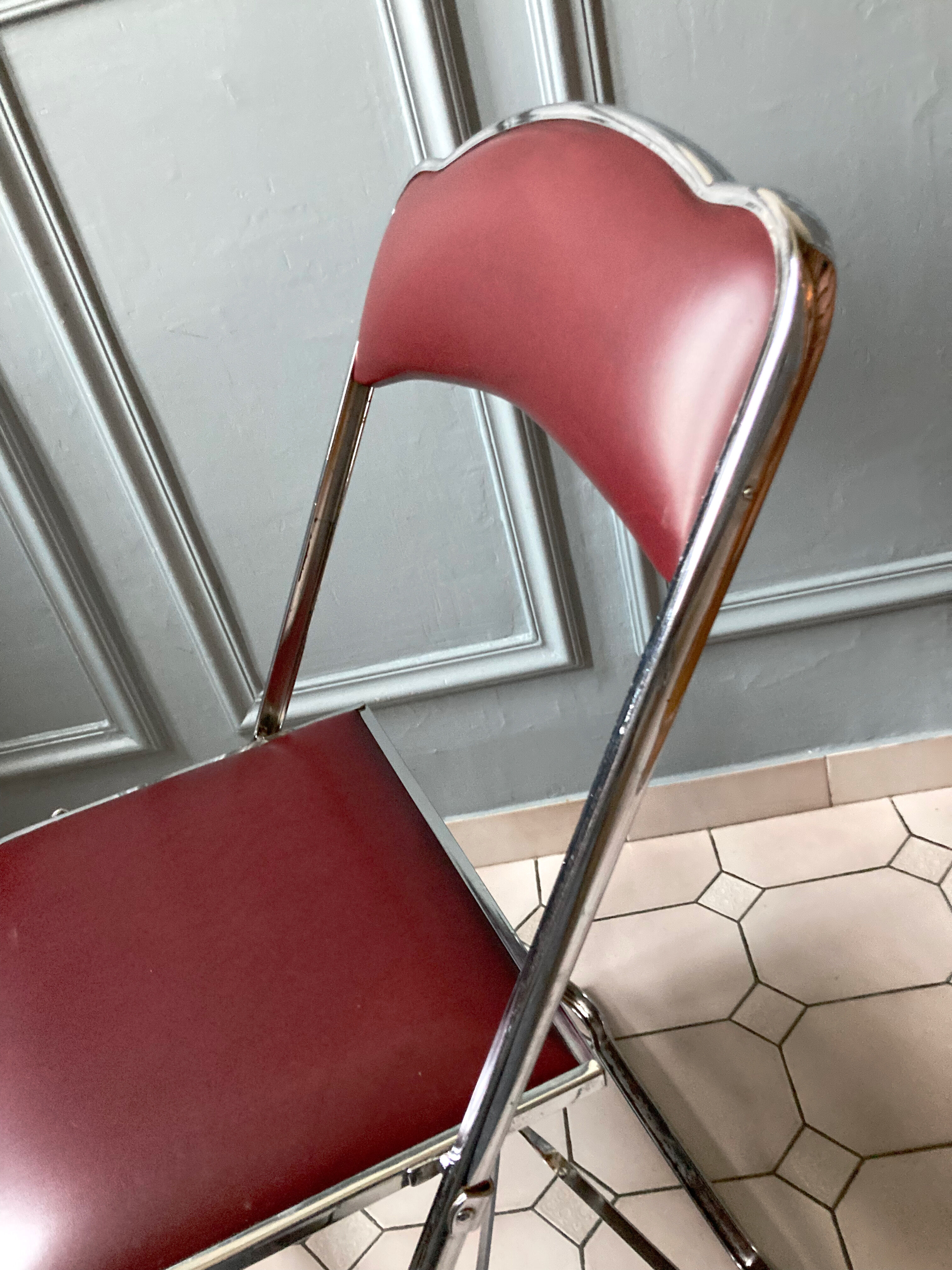 4 vintage folding chairs in chrome