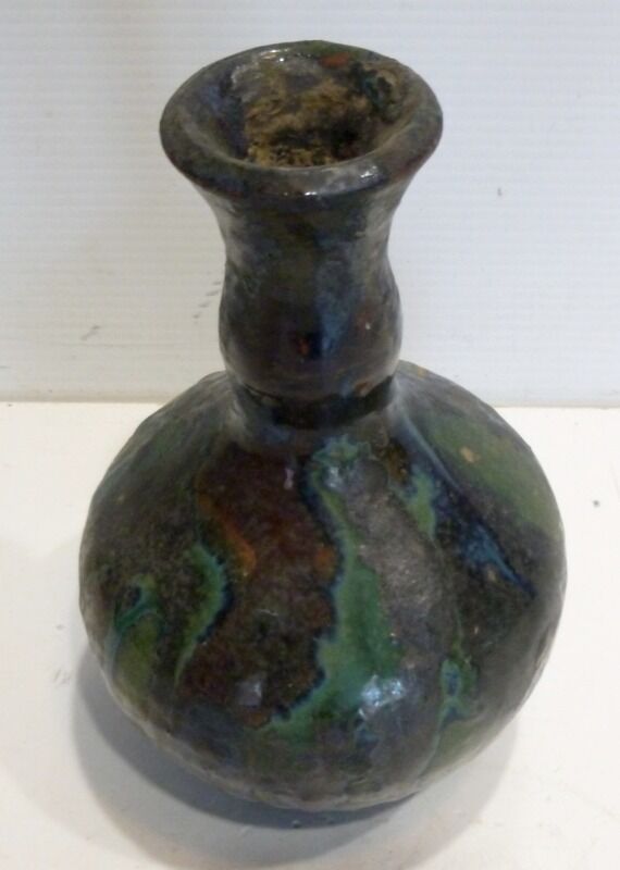 Vase in vernissée faïence