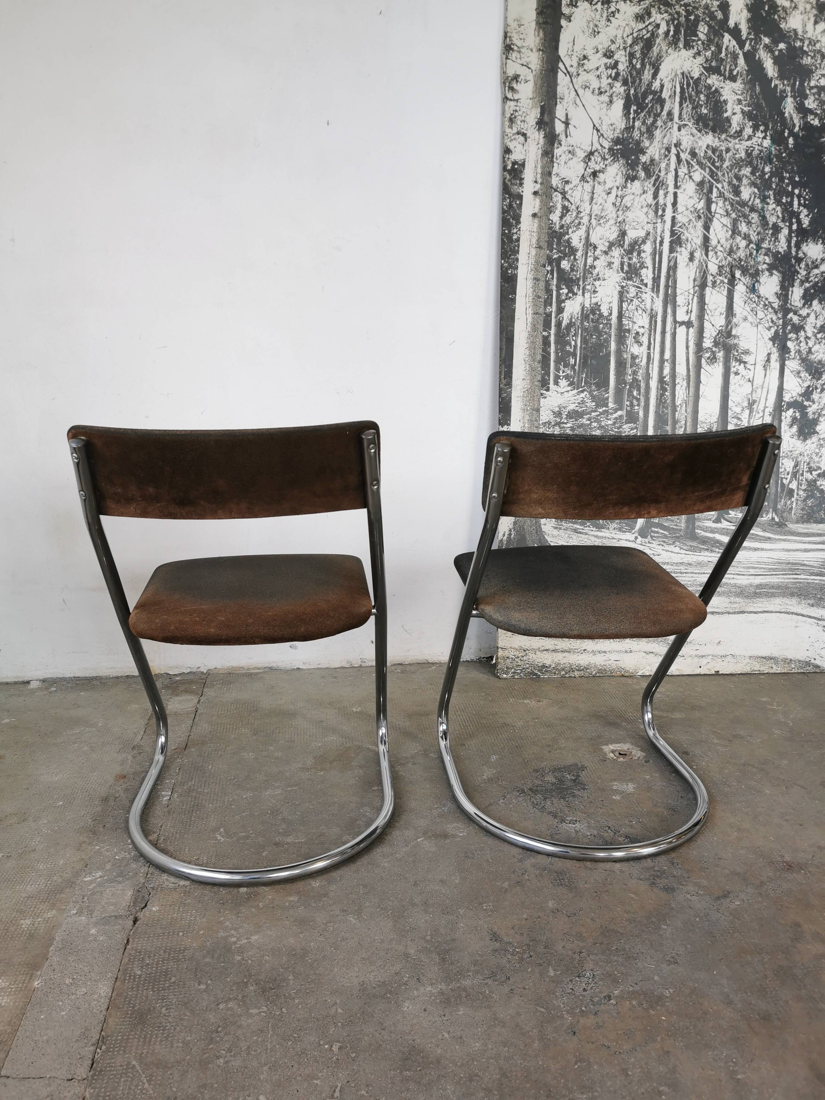 Pair of 1970 cantilever chairs, chrome