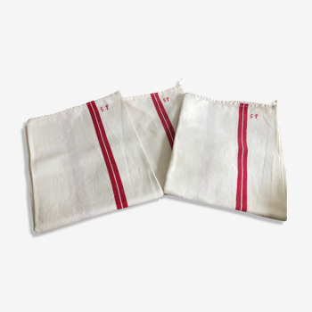 Set of 3 tea towels with red beds SP