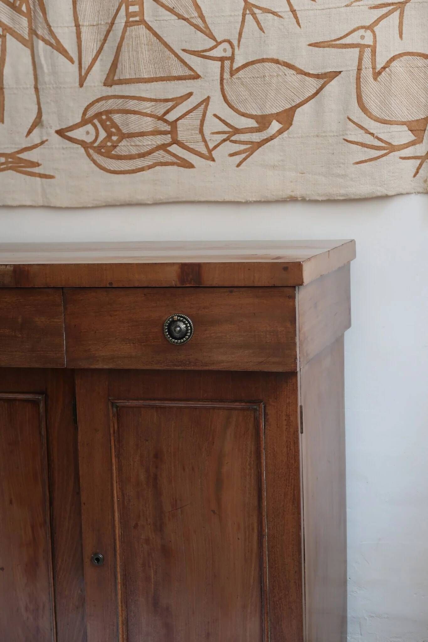 Walnut sideboard, 3 drawers and 3 doors, 1930s.