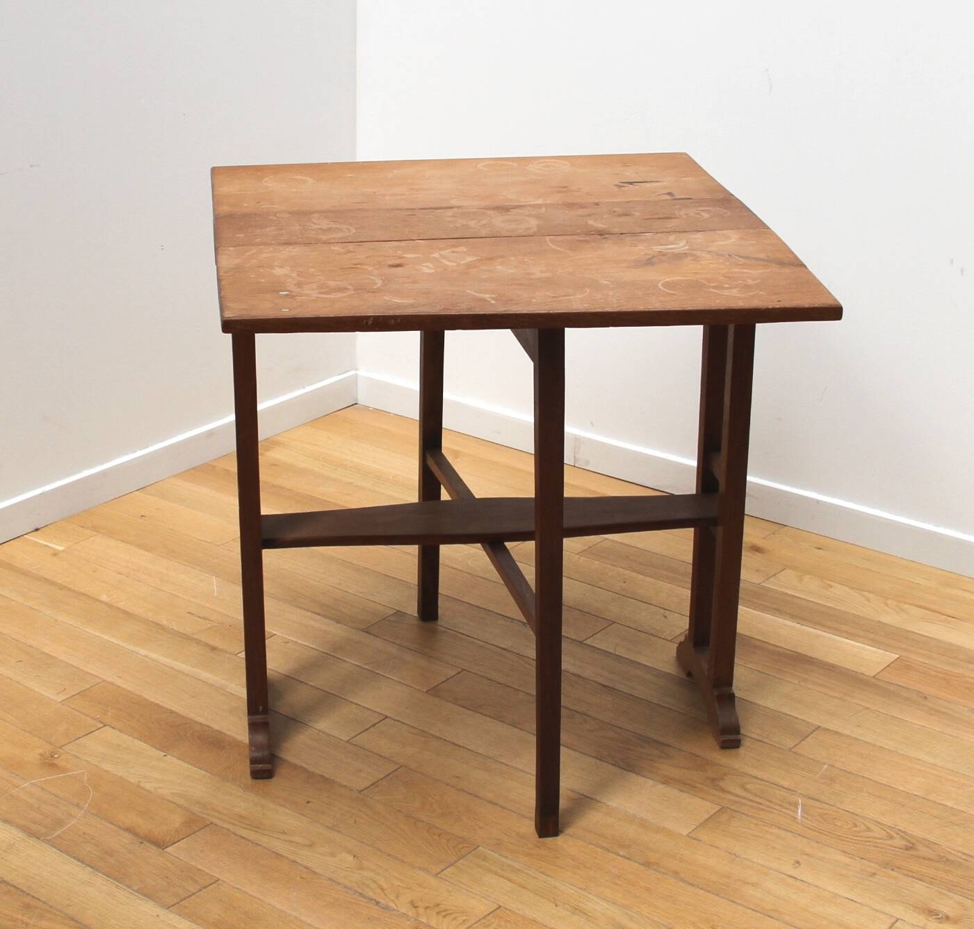 Vintage English server