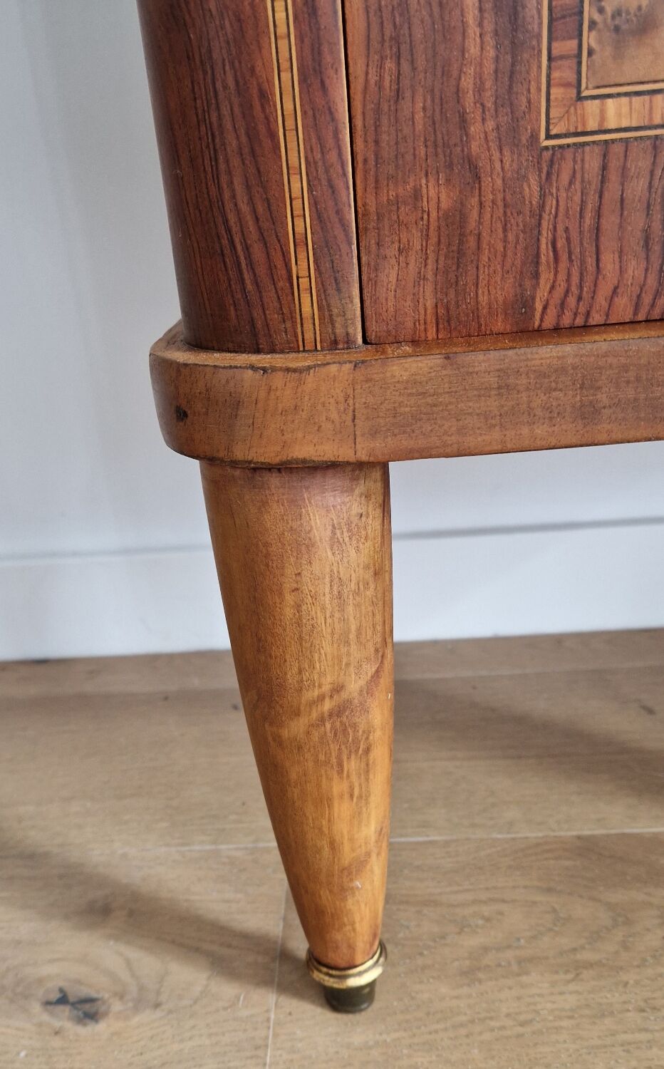 Low furniture marquetry style louis XVI