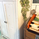 Armoire parisienne patine blanche