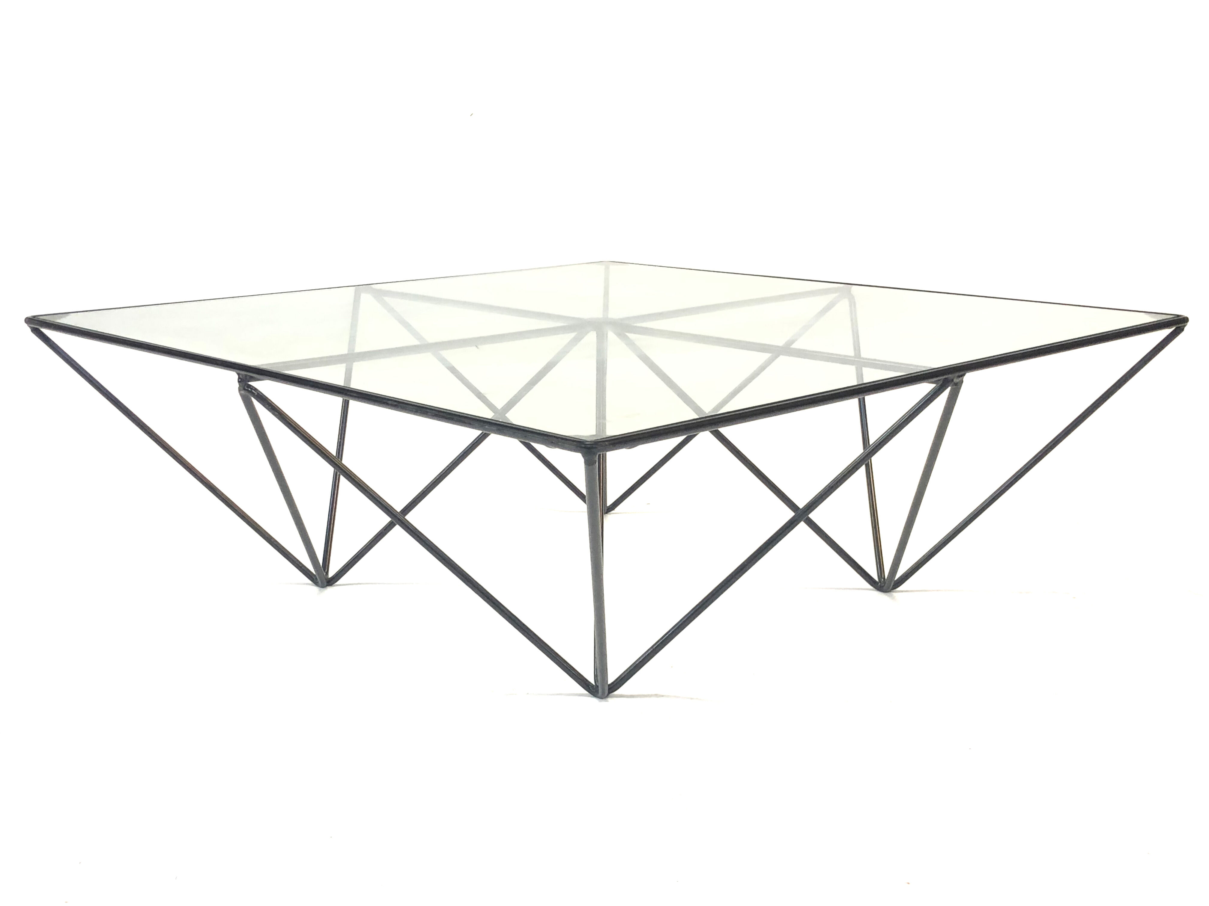 Vintage coffee table in 60s/70s steel wire design