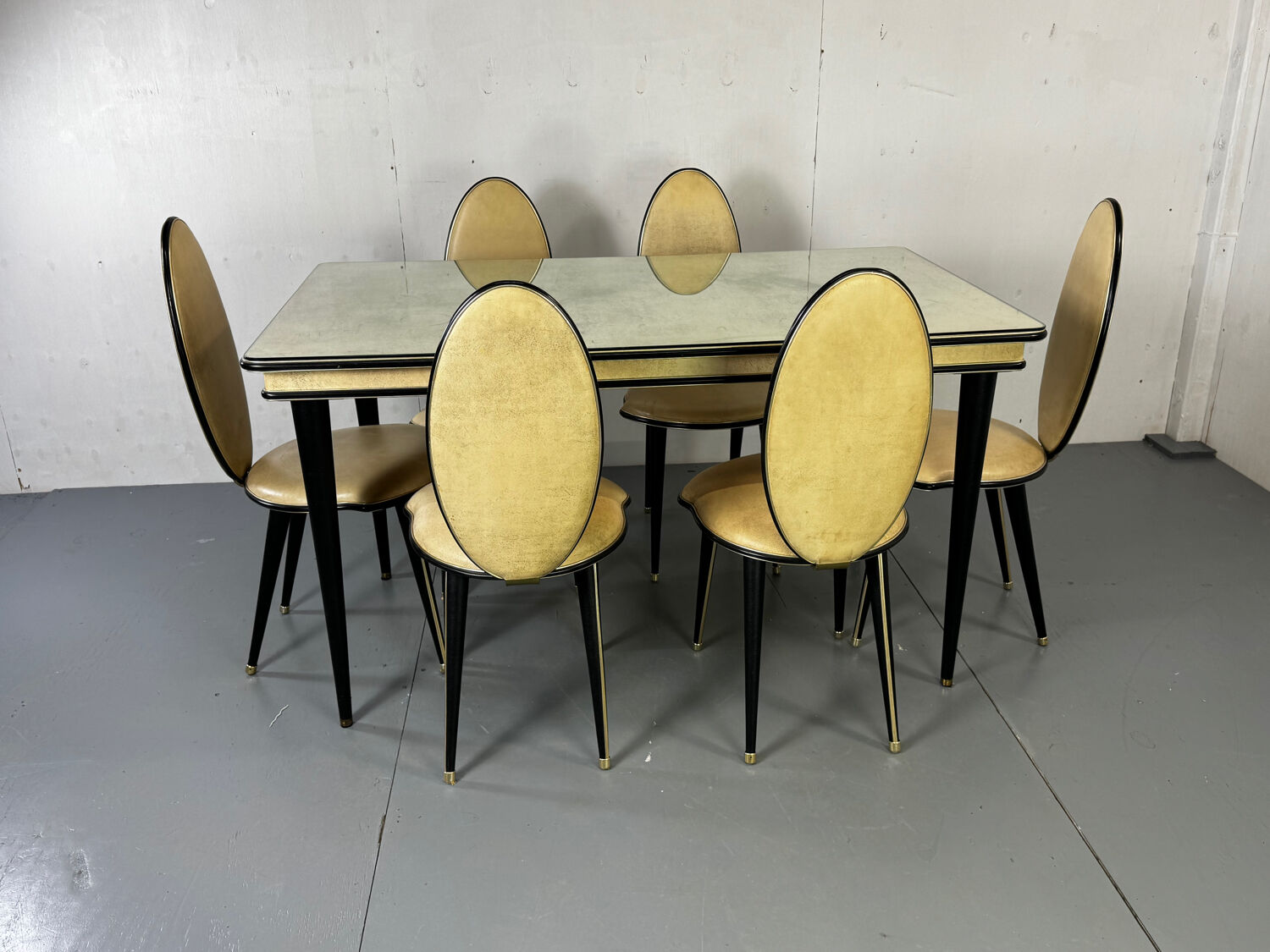 Italian Hollywood Regency Dining table and chairs by Mascagni, 1950s