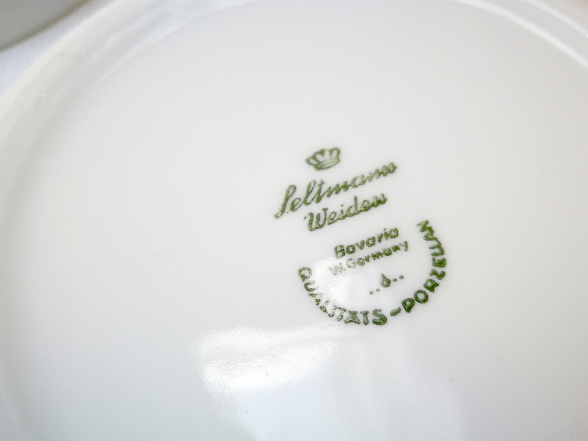 Set de 4 dessous de verre en porcelaine Seltmann Weiden Bavaria / Modèle "Patricia" / Pommes rouges