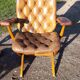 Paire de fauteuils cuir de style chesterfield