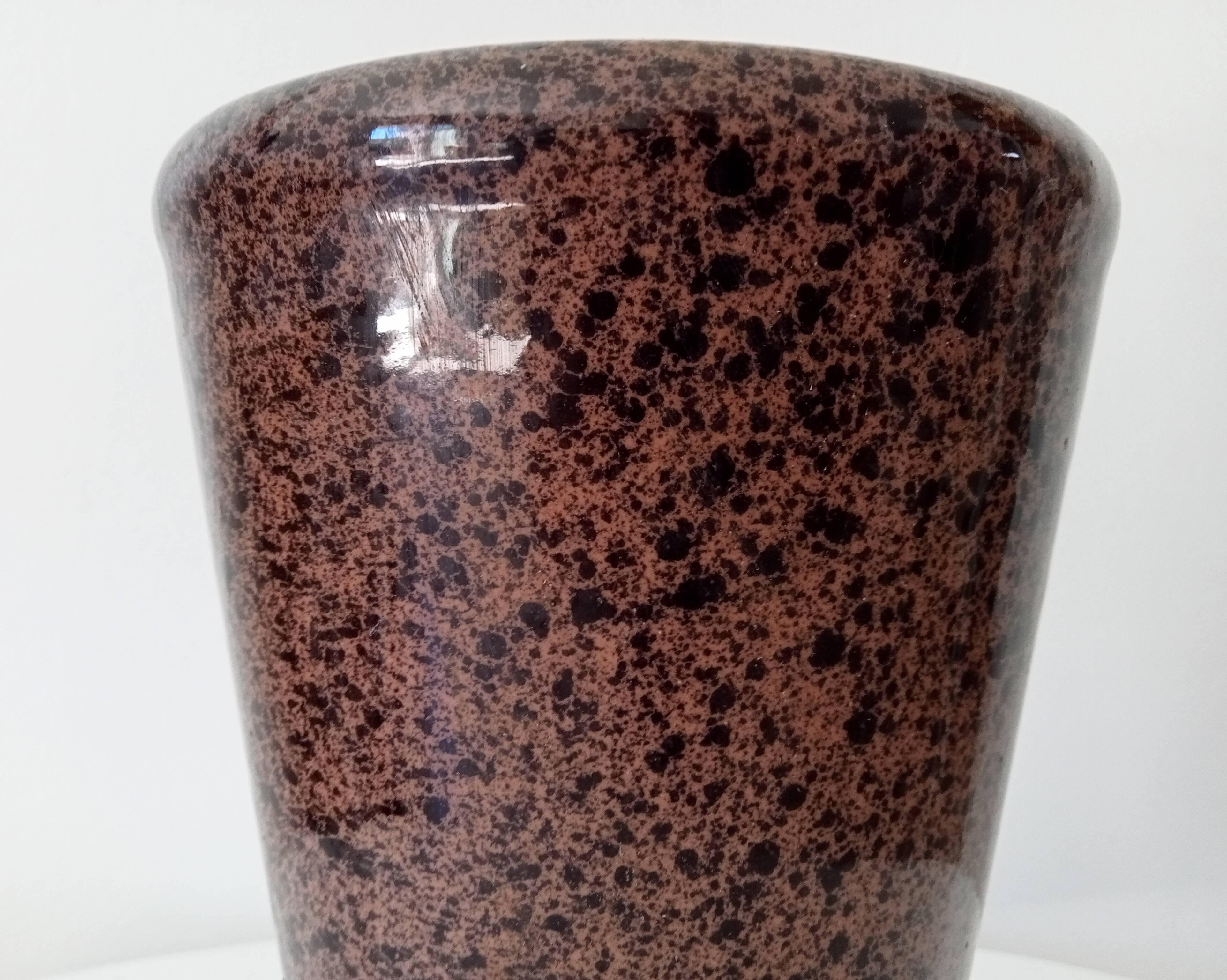Vintage speckled granite vase