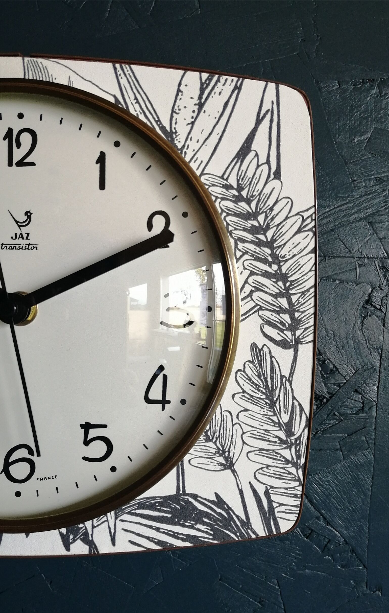 Vintage silent wall clock "Jaz Spring"