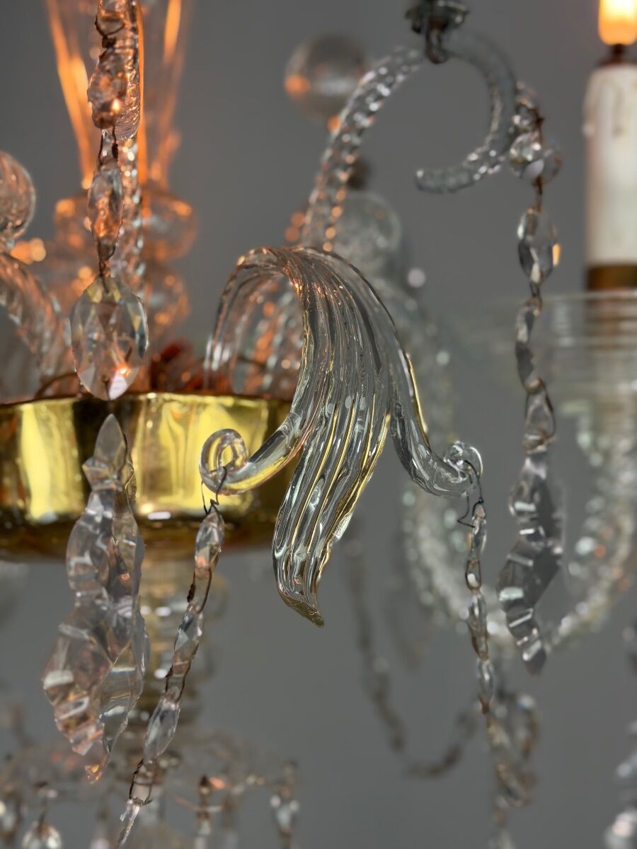 Liège chandelier in Louis XV style made of glass and crystal, circa 1900.