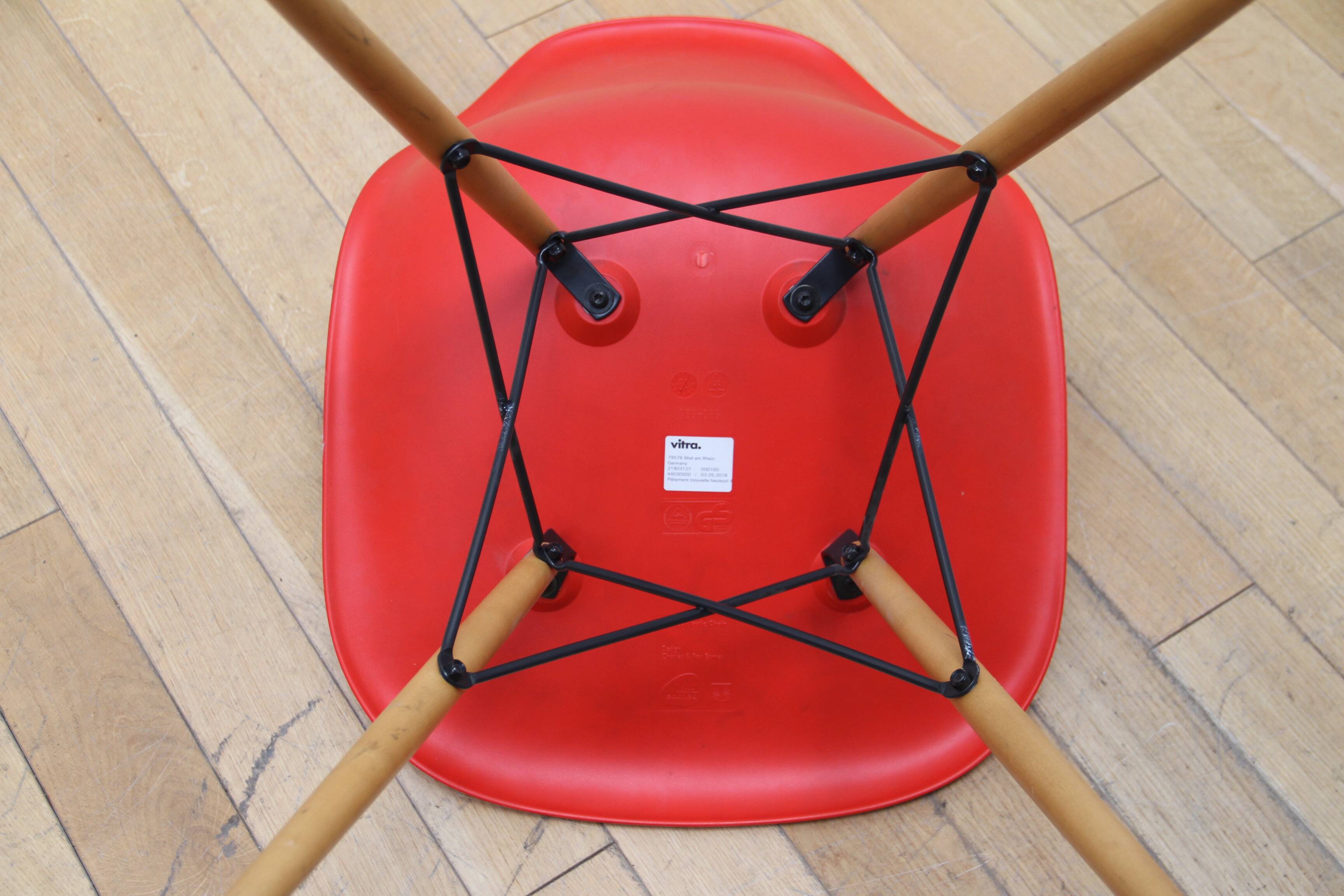 DSW chair, Charles & Ray Eames, Vitra