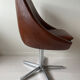 Fauteuil pivotant années 70 simili cuir