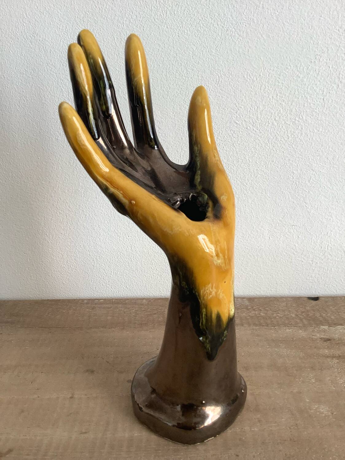 Hand ring holder or soliflore