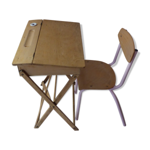 Pupitre et sa chaise