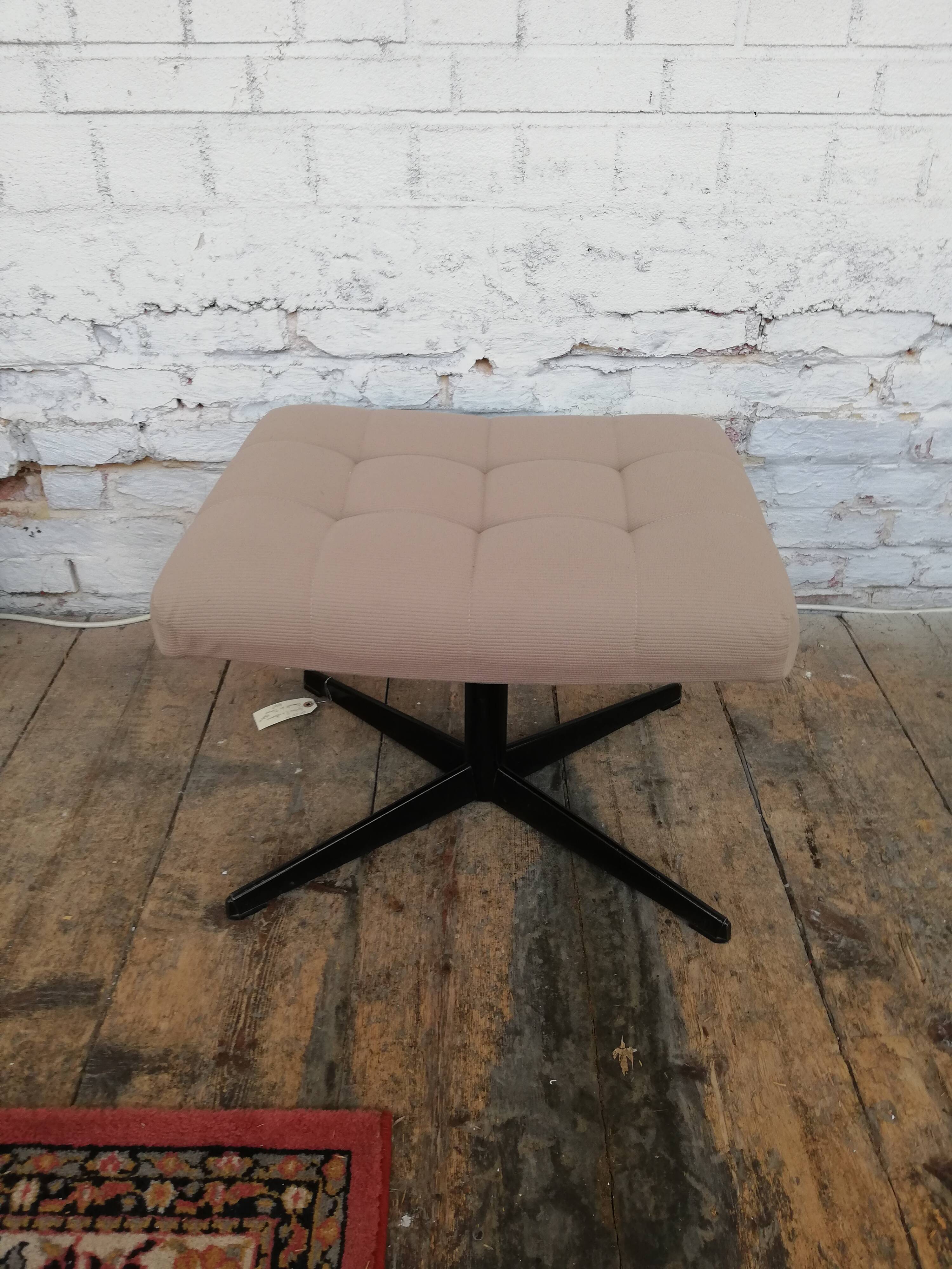 armchair and ottoman, Moravek Munzar, Ottoman