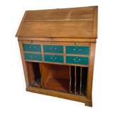 Notary's secretary