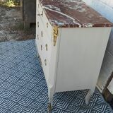 Transitional style chest of drawers