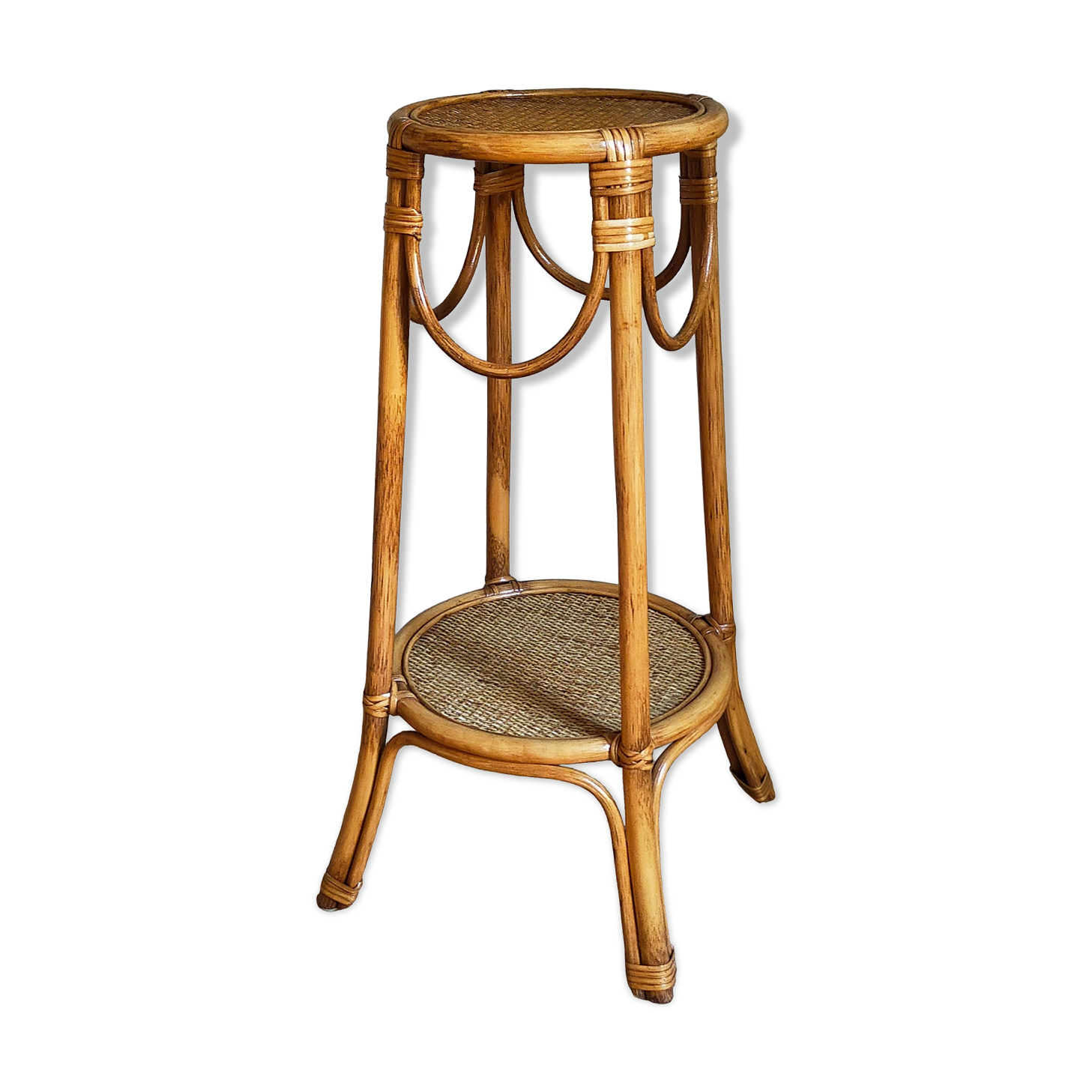 High harness in vintage rattan