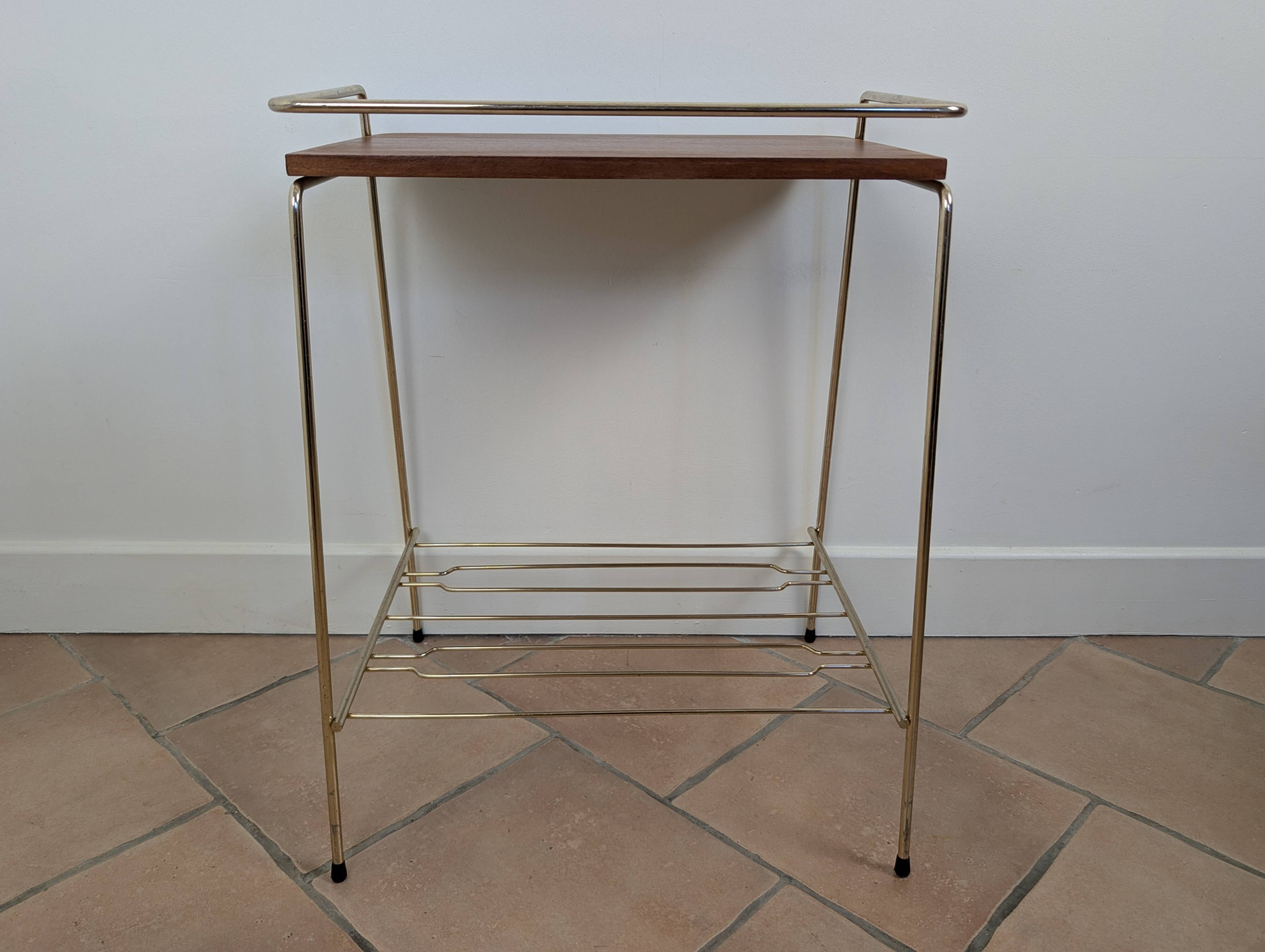 Bedside tables / Side tables