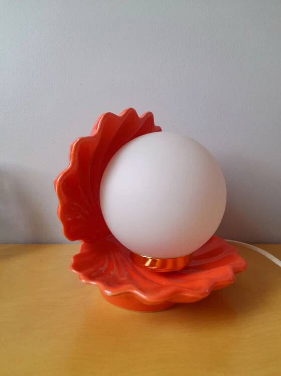 Lampe coquillage en porcelaine et opaline 1980