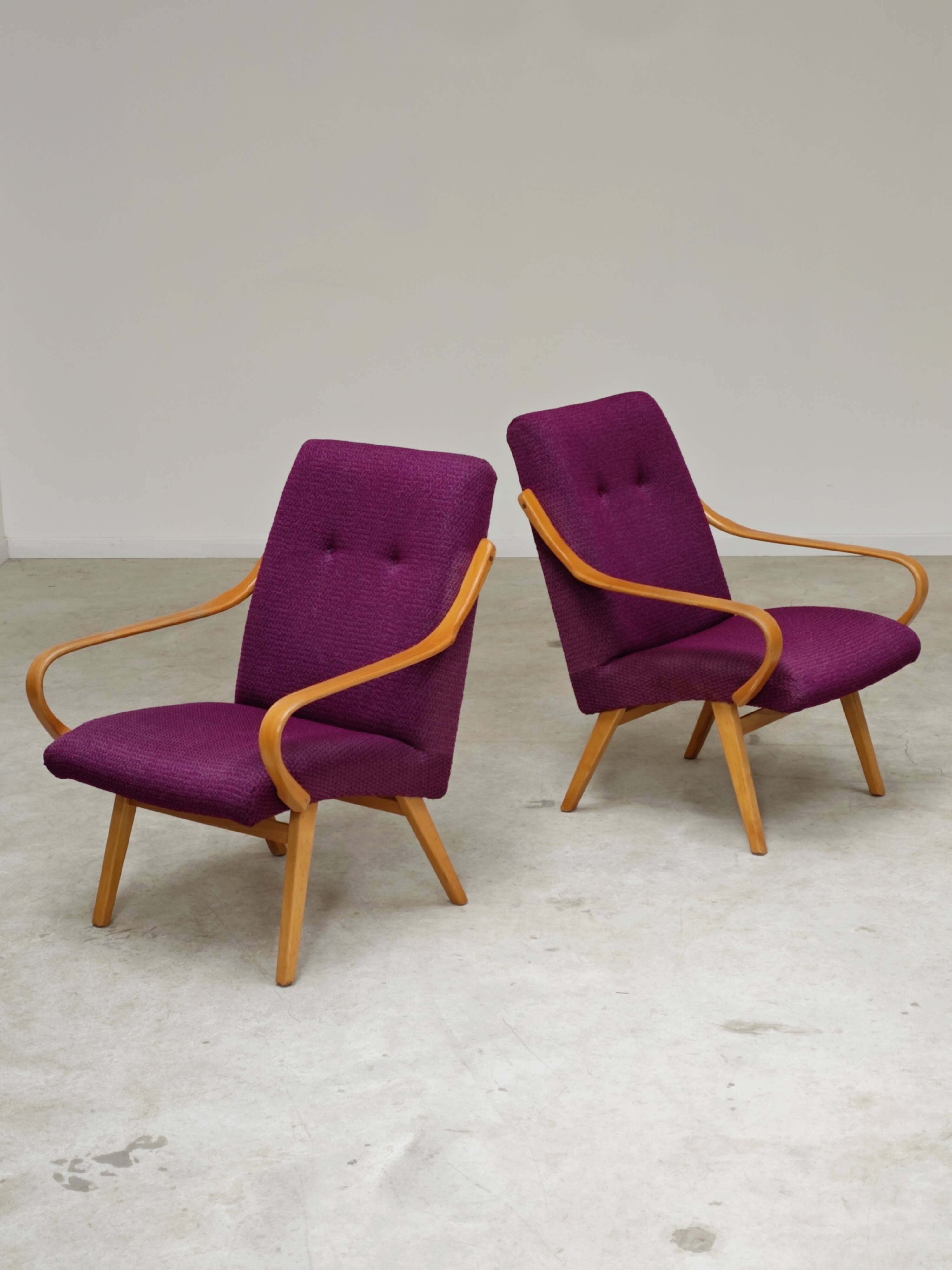 Pair of 6953 purple armchairs by Jaroslav Smidek for TON (Thonet)