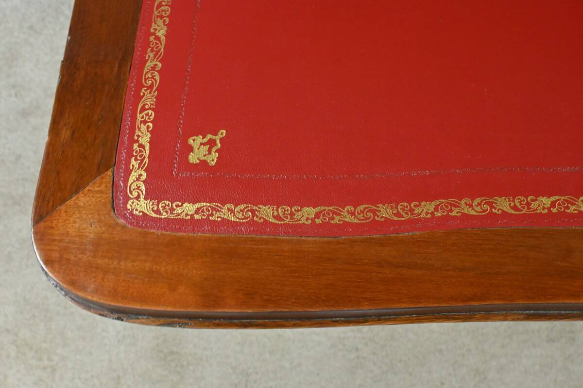 Precious wood secretary, Louis XV – Late 18th century