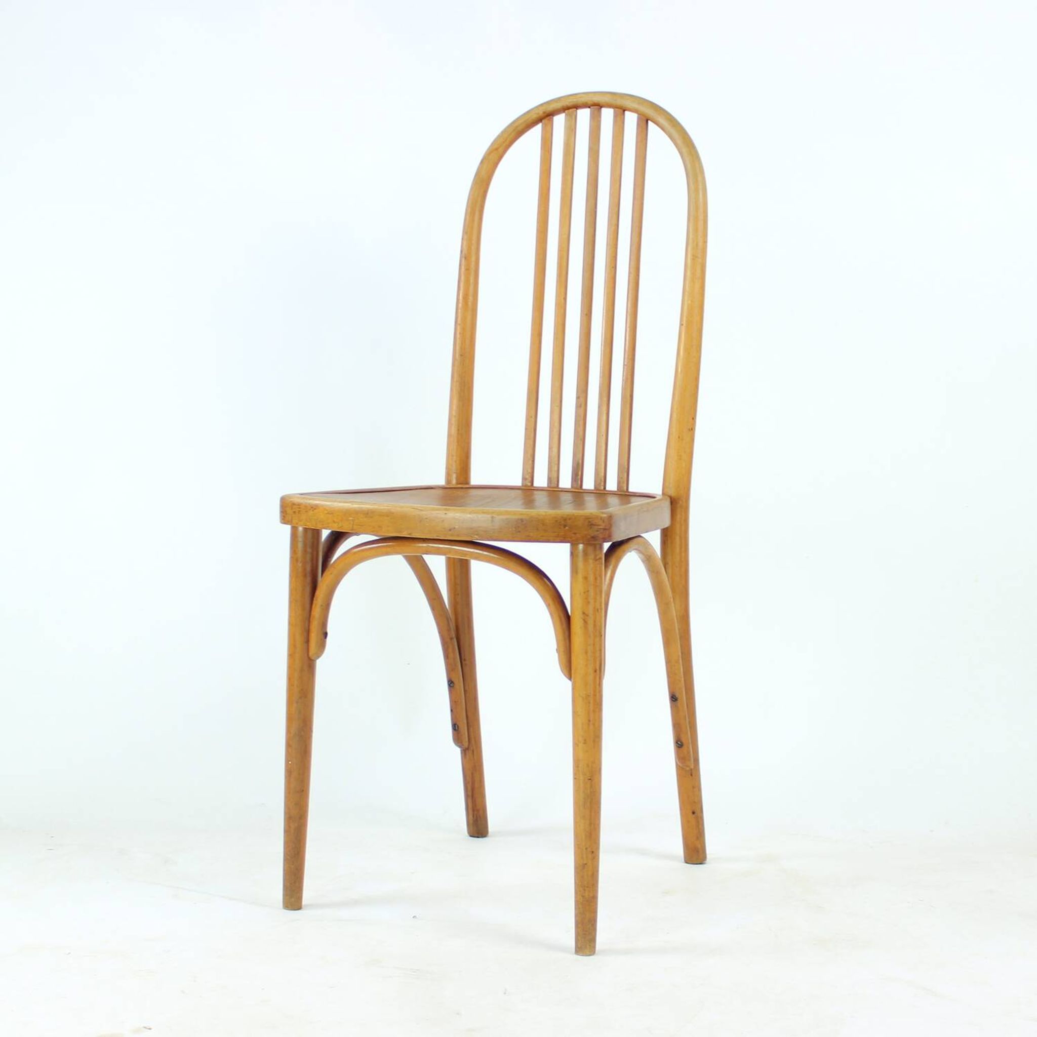 Vintage Thonet Bentwood Oak Chair With Original Label, Czechoslovakia, 1920