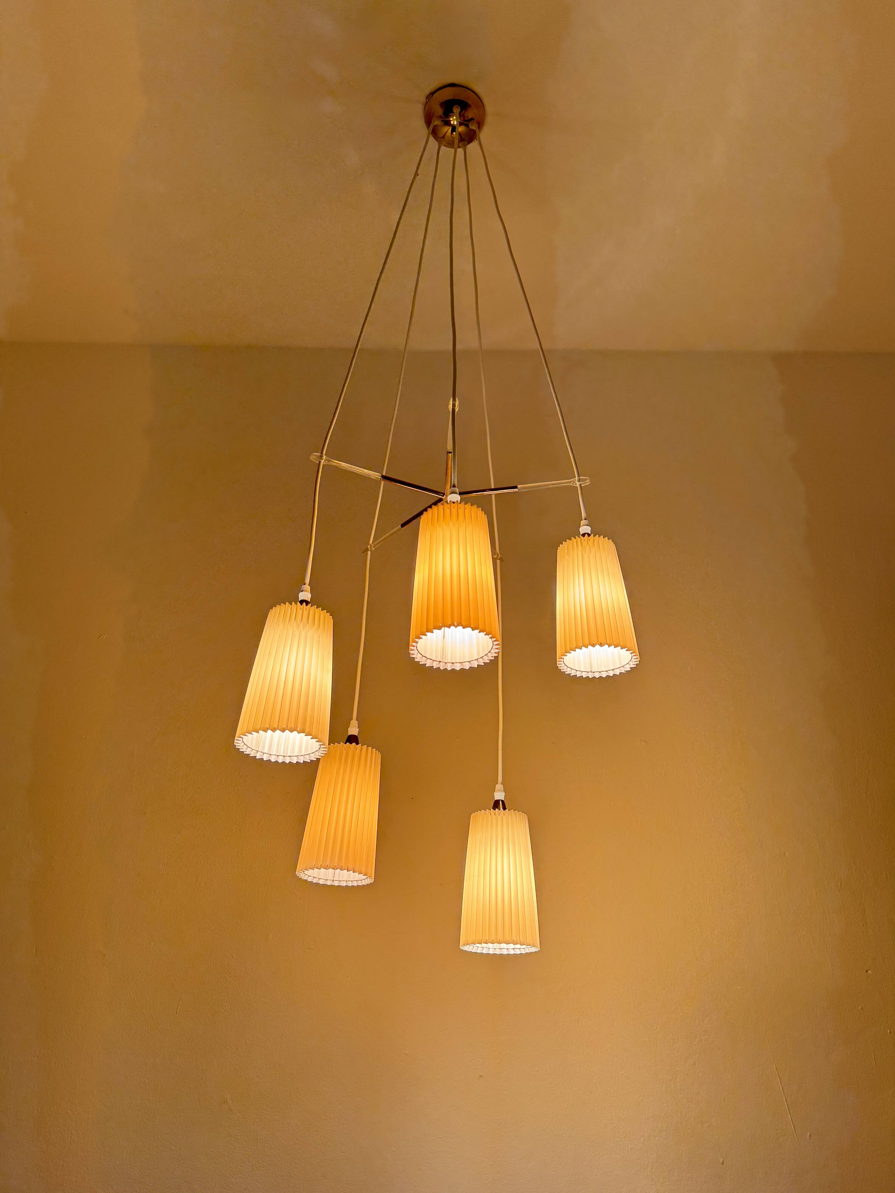 Lustre en laiton