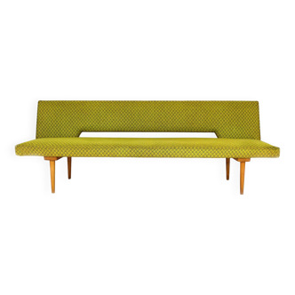 Sofa by Miroslav Navratil for Drevopodnik Brno, 1960s