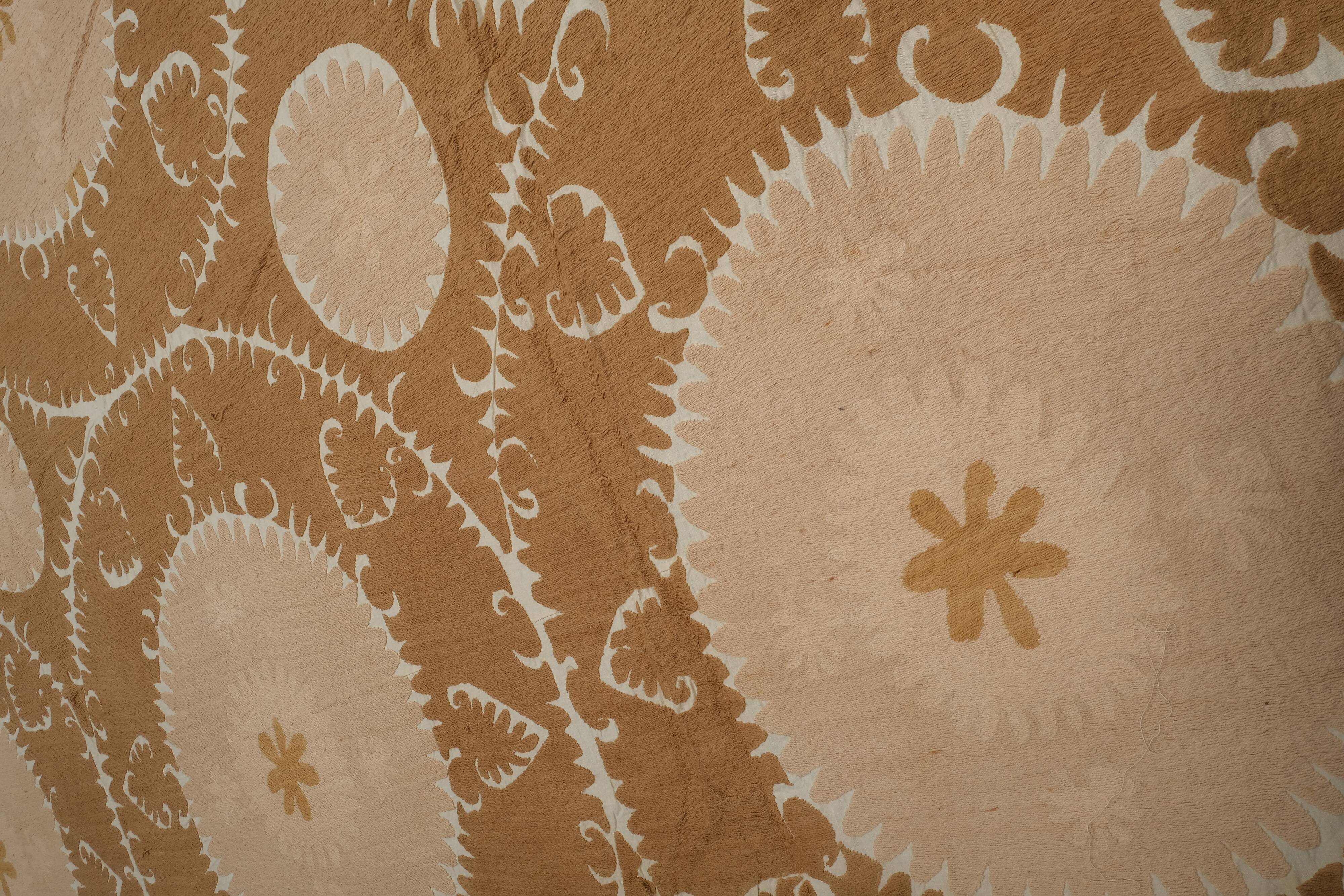 Suzani tapestry 230x350 cm