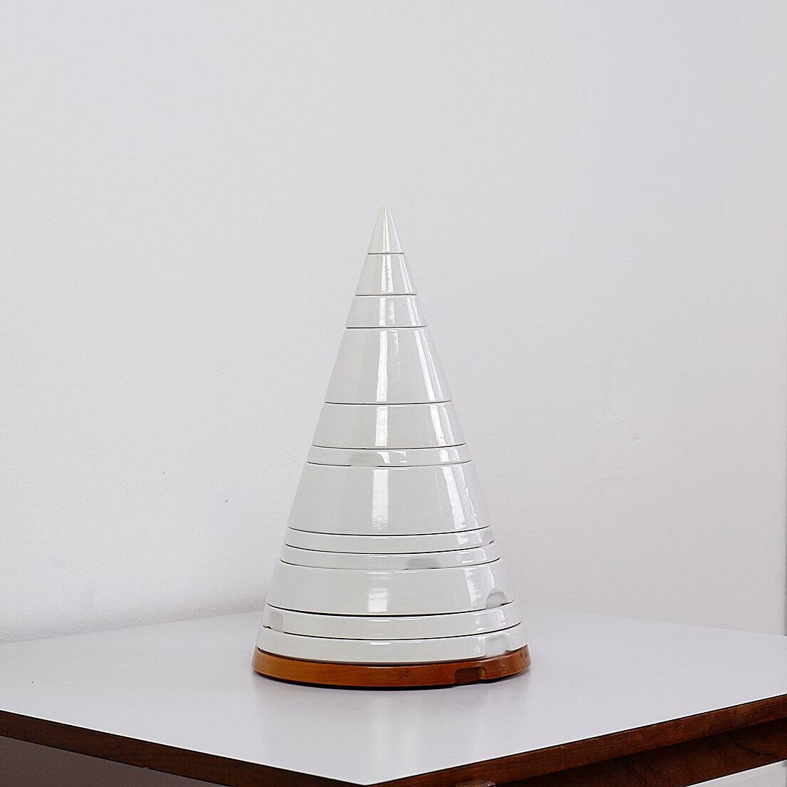 Ceramic "Pyramid" table service by Pierre Cardin - circa 1969