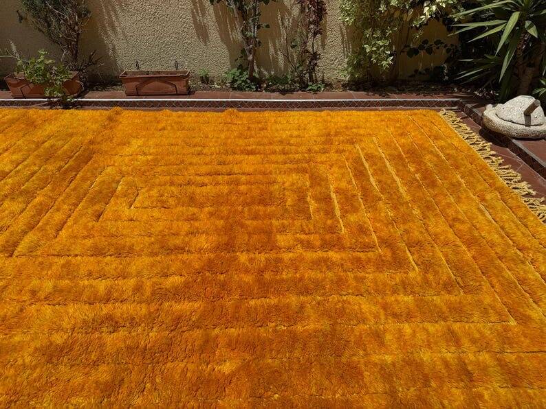 Traditional handmade pure wool Berber rug size 1.4/2.6 m