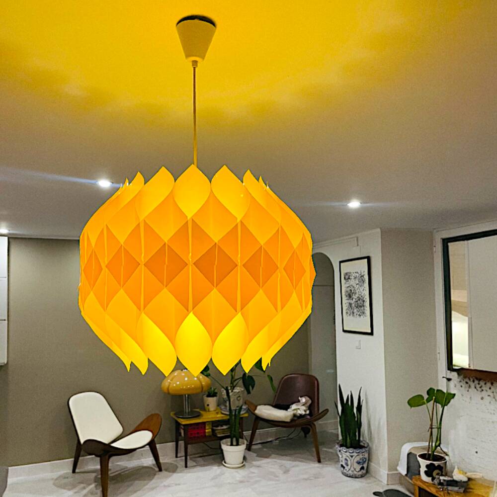 Lampe moderne du milieu du siècle en acrylique jaune