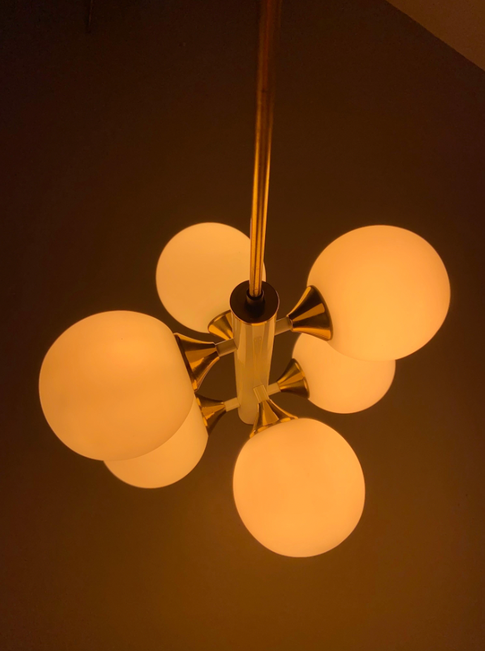 Kaiser Leuchten Sputnik in brass and metal with 6 opaline bulbs