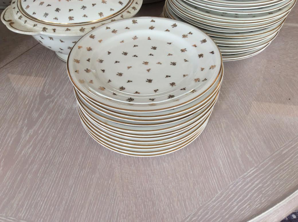 Service de table 54 pièces porcelaine de Limoges