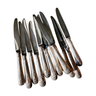 Monogrammed knives