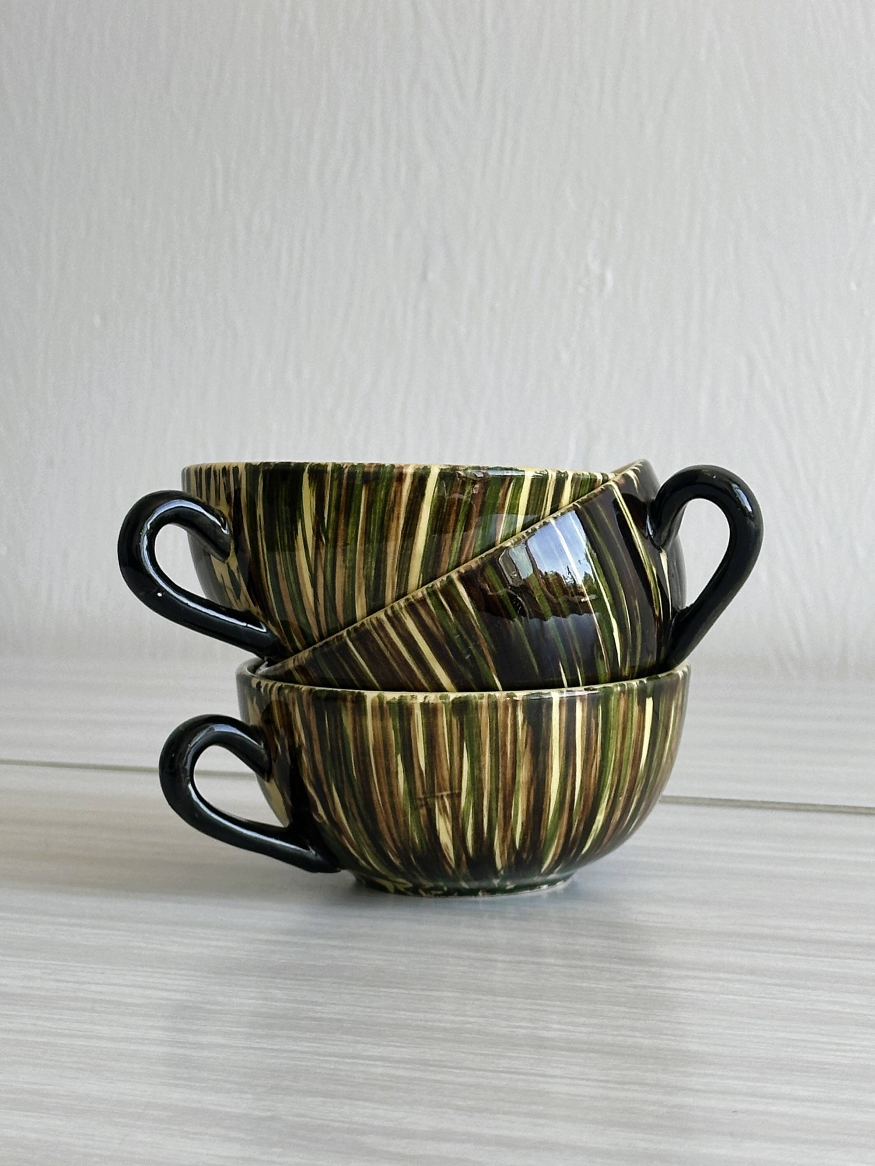Set of 3 hand painted ceramic mugs Saint Clement
