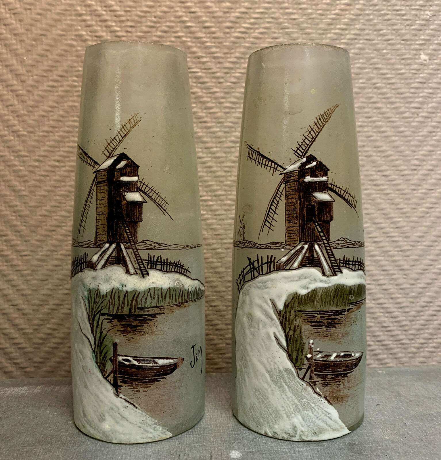Paire de vases en pâte de verre émaillée JEM élève de Legras  vers 1920