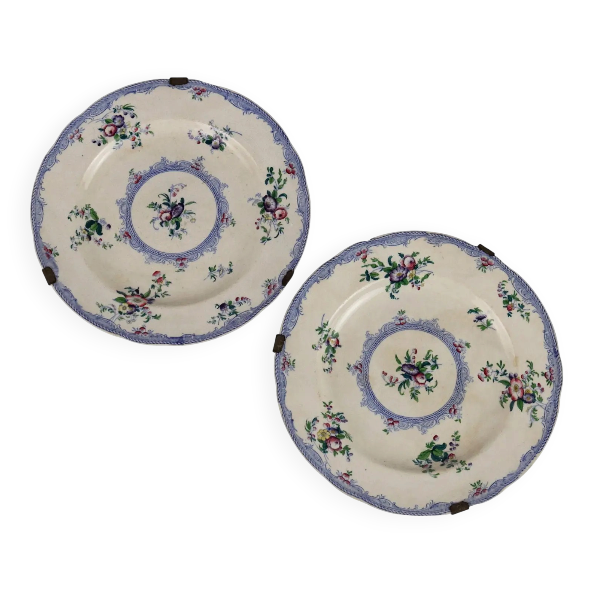 Assiettes anciennes en faïence à décor floral XIXe siècle